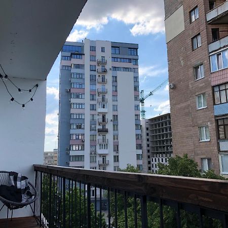 Birdie Home At Nauky Metro 哈尔科夫 外观 照片